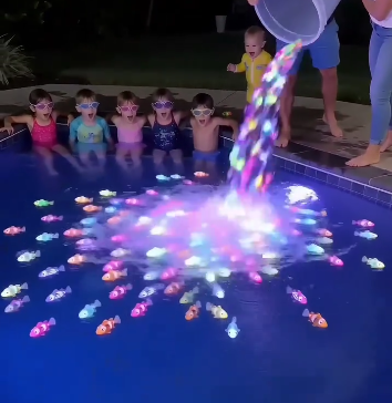 Future Interactive Robotic Clownfish: LED Swimming Toy for Kids, Cats, and Home Decor